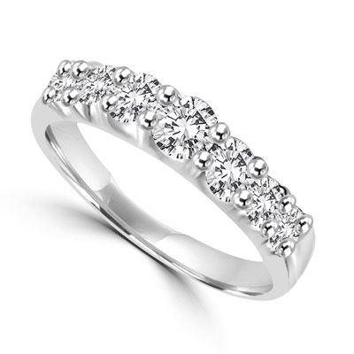 1 ct graduated round diamonds in platinum plated sterling silver rings