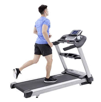 TOP RATED-  TWO  LEFT! Spirit XT 685 Treadmill (Commercial)