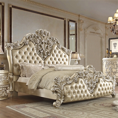 European Carved and Tufted Bed by Homey Design - HD-8022-B