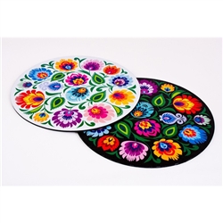Classic Polish paper cut (wycinanka) design with a flower motif on a mouse pad. This is a flexible, soft, rubber composite mouse pad with a non skid back.. Available with either a white or black background.