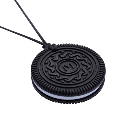 Got Special KIDS|The Munchables Biscuit Pendant features a textured front and back side. It is an ideal choice for those who like textured surfaces and is appropriate for mild-moderate chewers.