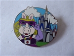 Disney Trading Pins 67672     WDW - Miss Piggy - Characters with Cinderella Castle - Mystery