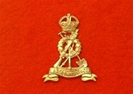 Royal Pioneer Corps Metal Cap Badge King`s Crown
